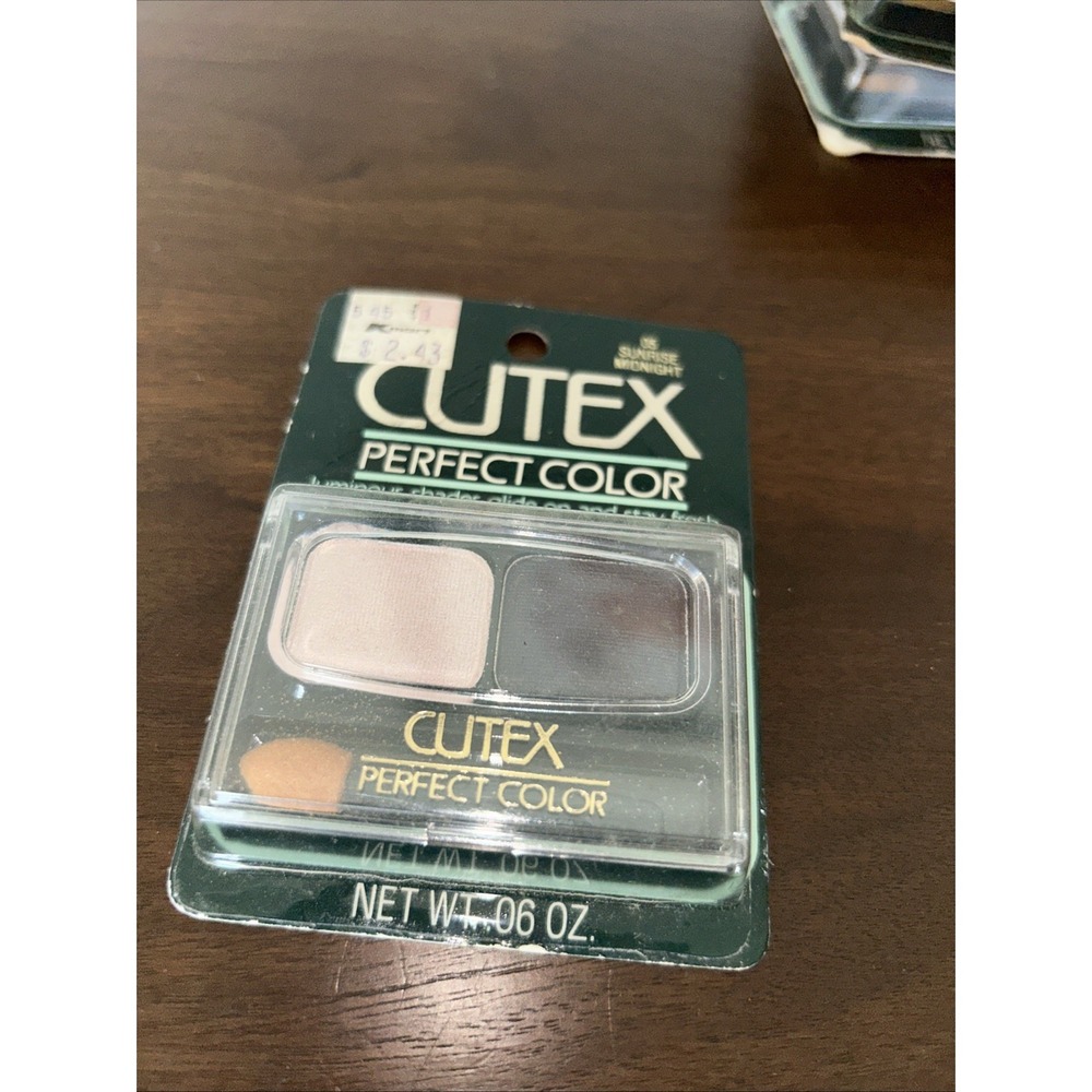 Vintage Cutex Perfect Color Eye Shadow Duo 05 Sunrise Frost/Midnight Matte